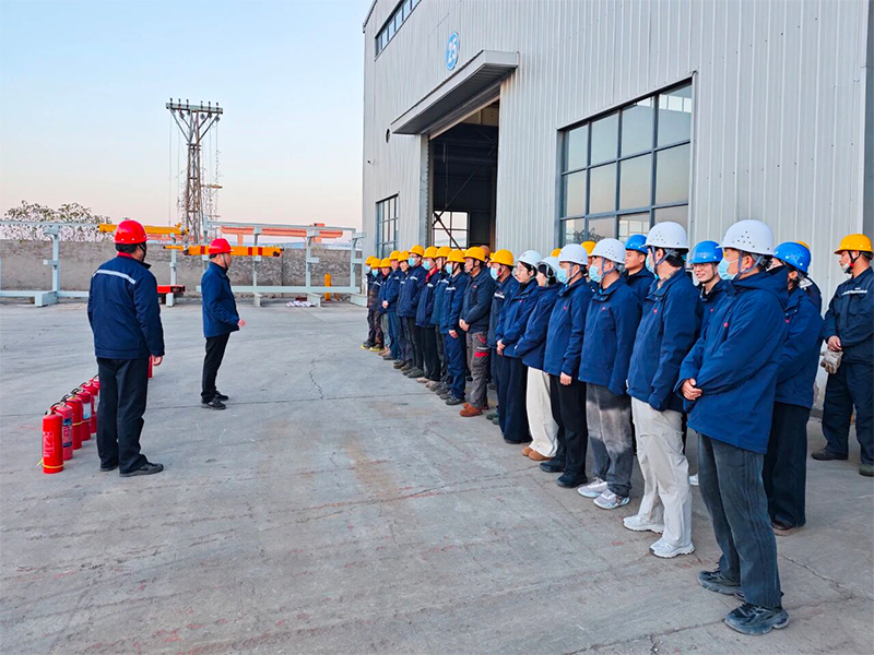 Build prevention through training, escort safety: Xinke Lifting conducts fire fighting drills