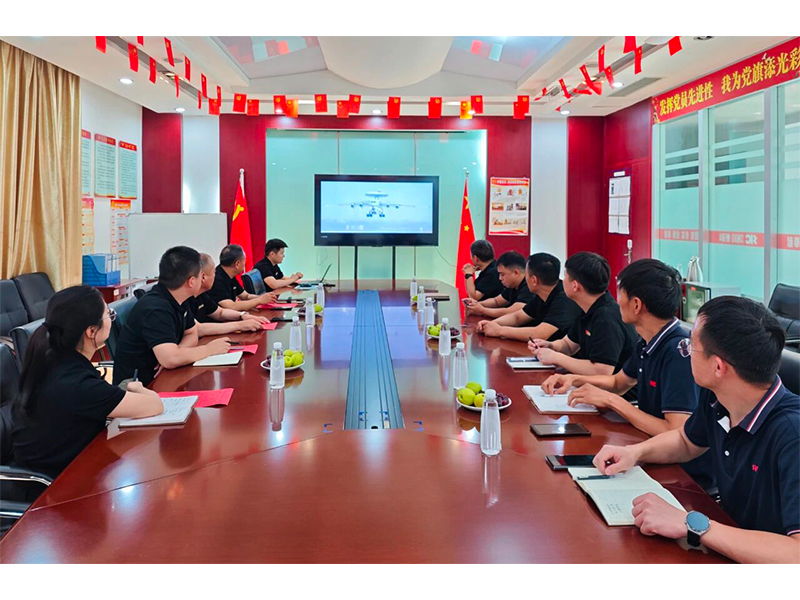 Casting Military Spirit, Recollecting Military Life, Achieving New Achievements | Xinke Lifting Hosts 2025 Veterans Symposium