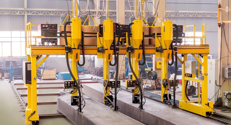 Main beam external weld seam four gun gantry automatic welding