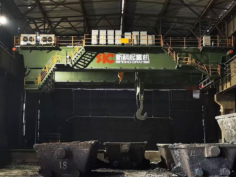Metallurgical crane