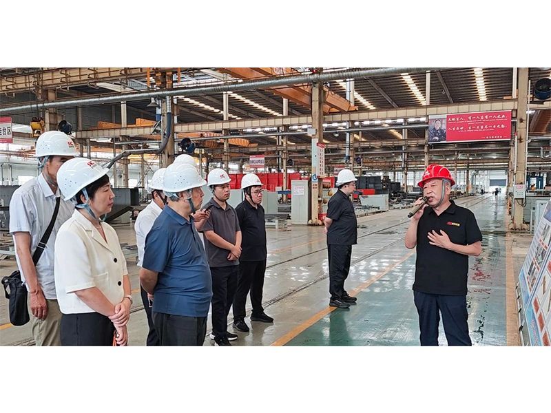 Miao Shuqun, Vice Chairman of Henan Provincial Federation of Social Sciences, and his delegation visited Sinoko Crane for inspection and research